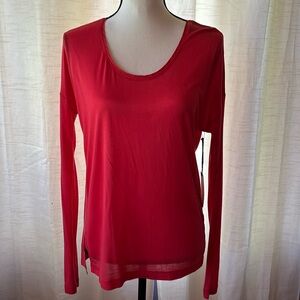 Brochure Walker long sleeve Nadia tee -S